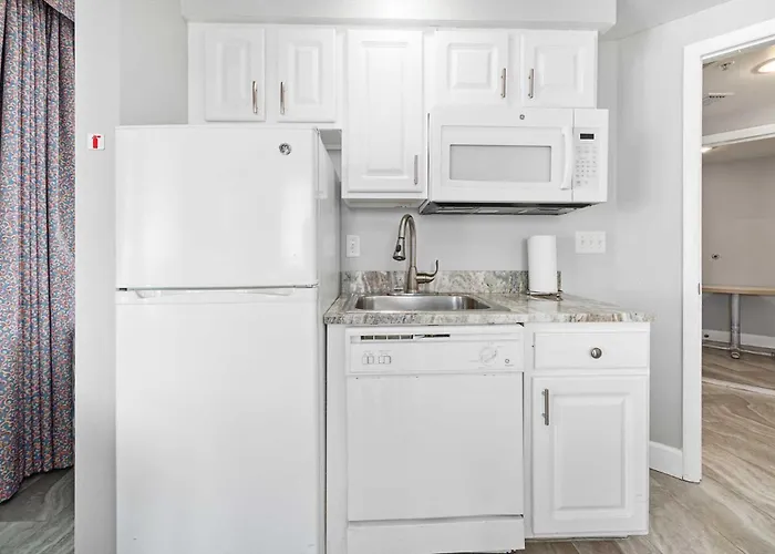 Luxury 8Th Floor 2 Bedroom Condo Direct Oceanfront Wyndham Ocean Walk Resort Daytona Beach | 801