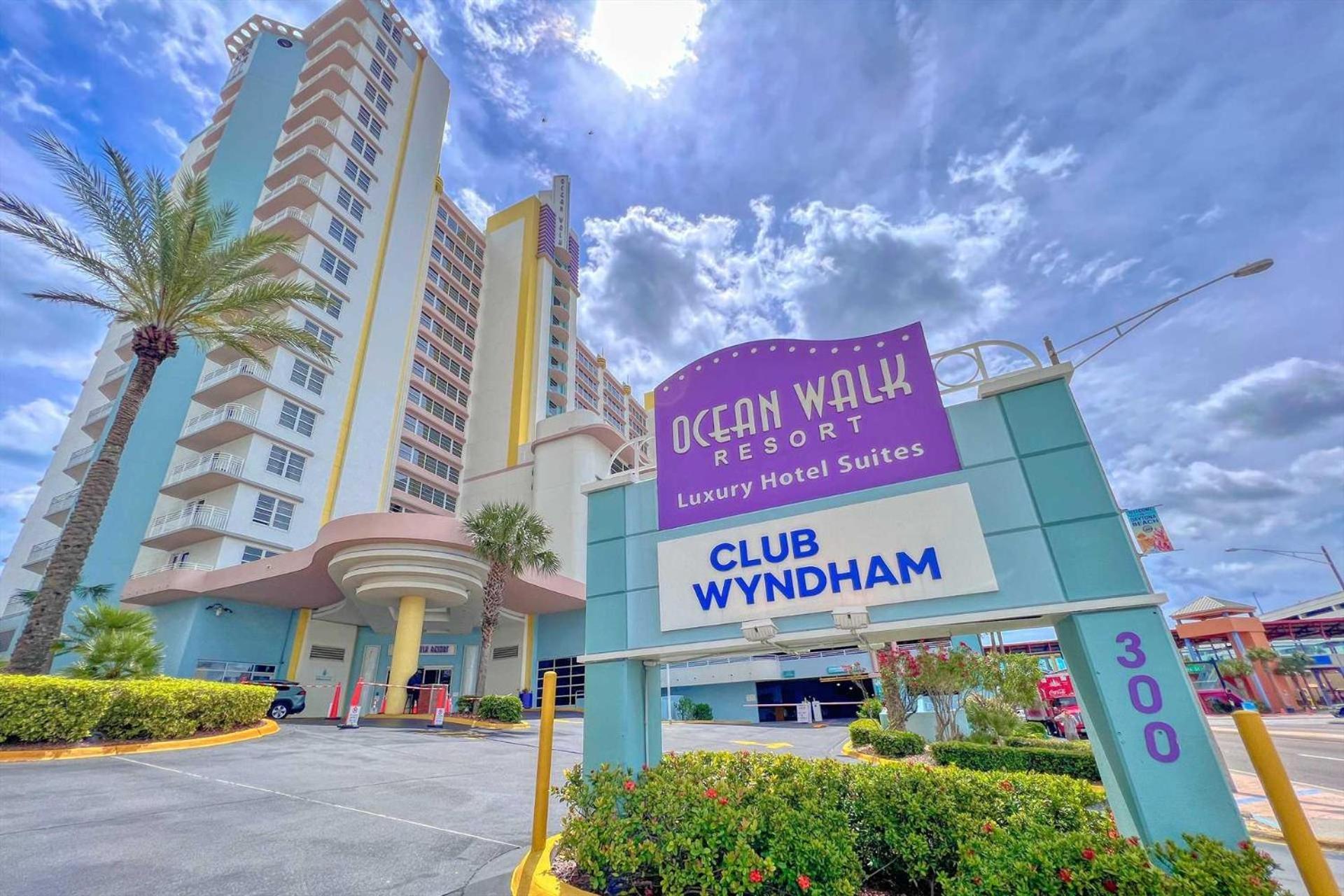 Luxury 8th Floor 2 Bedroom Direct Oceanfront Wyndham Ocean Walk Daytona | 801 Daytona Beach