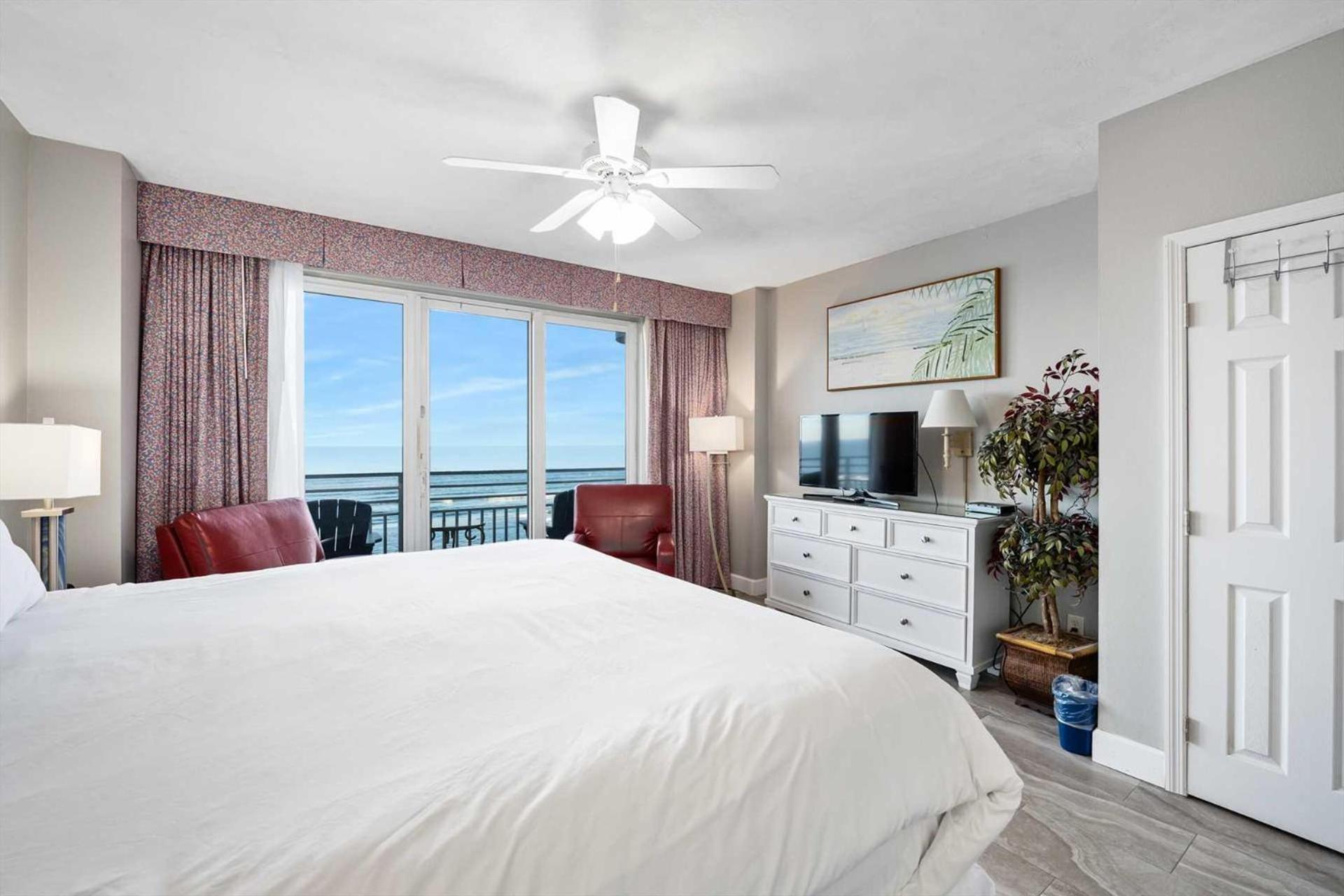 Luxury 8th Floor 2 Bedroom Direct Oceanfront Wyndham Ocean Walk Daytona | 801 Daytona Beach